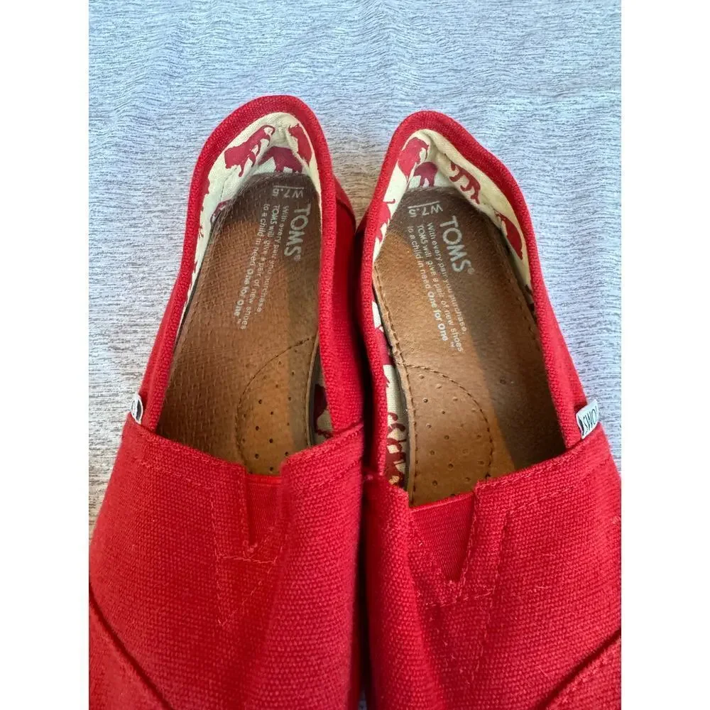 Toms red very